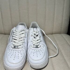 Nike White Air Force 1 Lace-Up Sneakers size 9